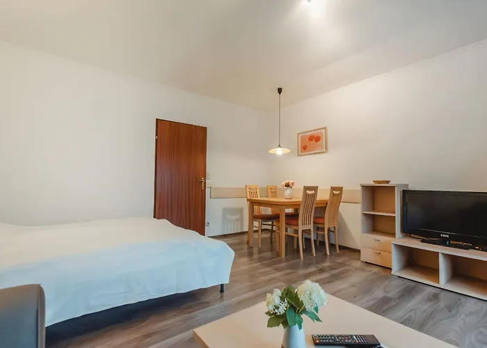 Апартаменты St- Georg-4 By Interhome